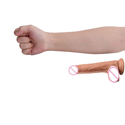 Brown Flesh Male Realiste Dildo Liquid Soft Silicone Jouets sexuels en caoutchouc pour femmes avec une forte tasse d'aspiration